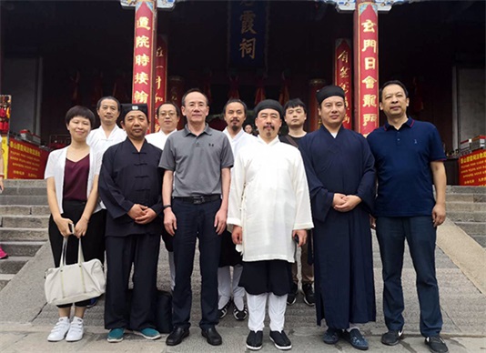 泰山道教文化馆  交流团先后到泰山碧霞祠,泰山灵应宫,泰安市道教协会